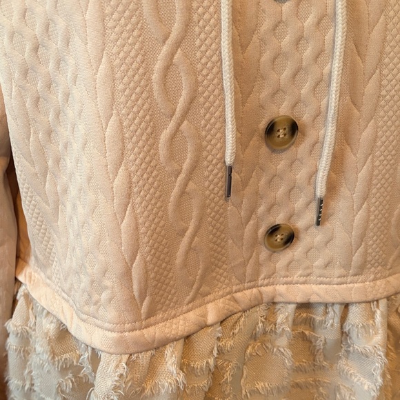 SHEIN Hooded Sweater with Feathery Lace Bottom light tan Medium - Picture 5 of 13